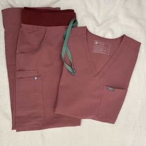 FIGS Mineral Mauve Scrub Set